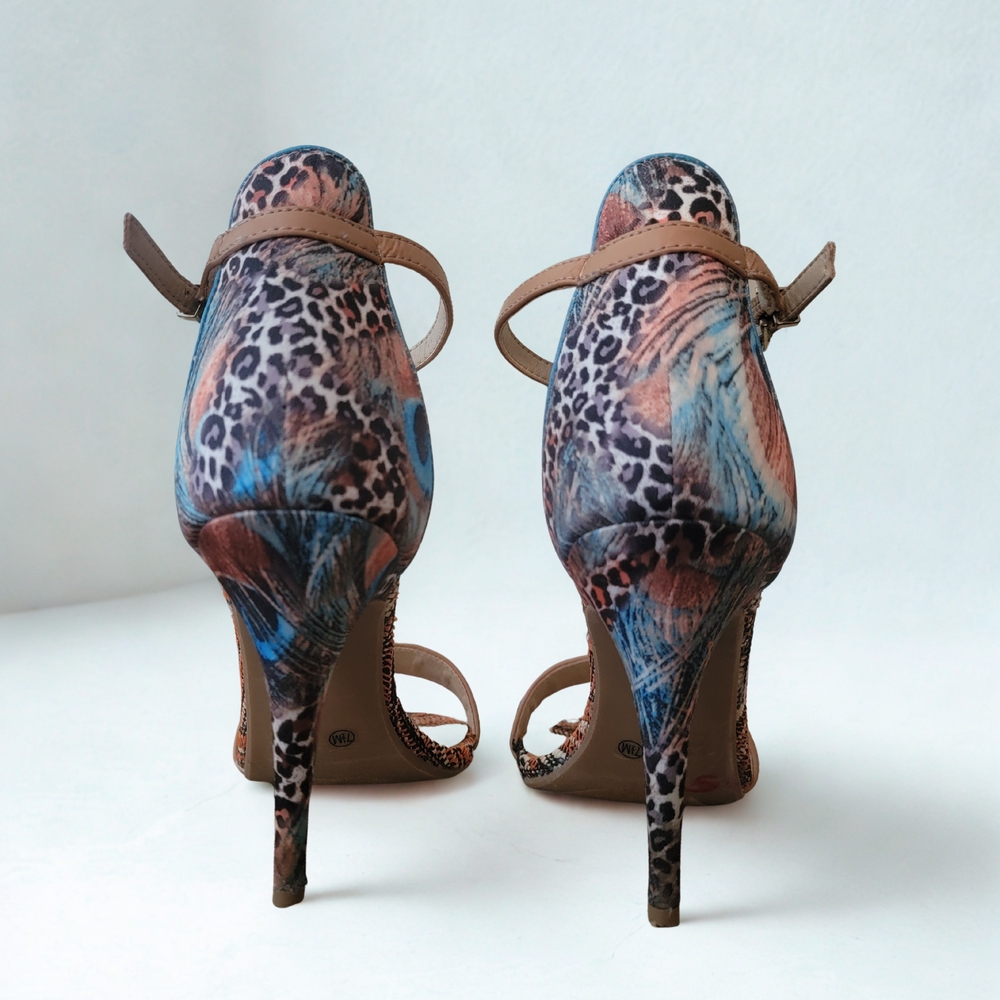 Chinese Laundry Tan and Blue Patterned Heels - Picture 3 of 7